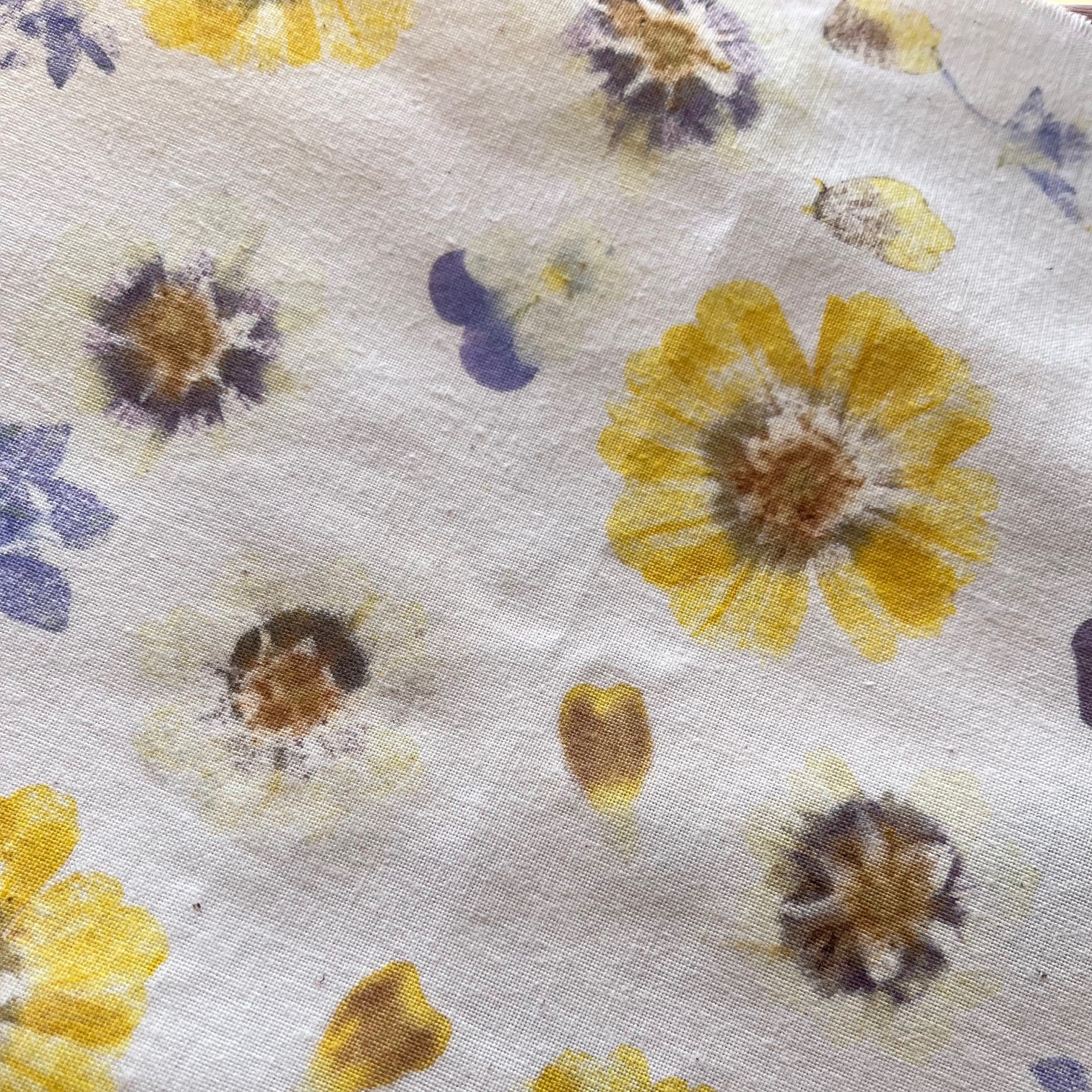 Natural Fabric Dyeing & FlowerPrinting Blooming Green